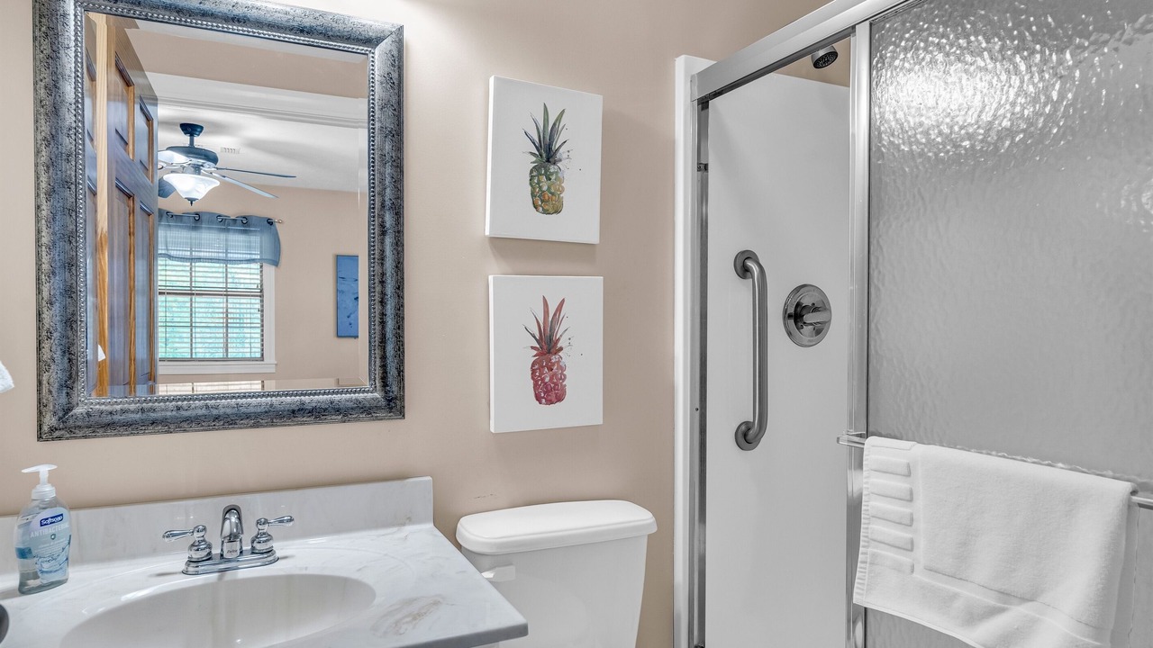 Photo of Bathroom in Pheba