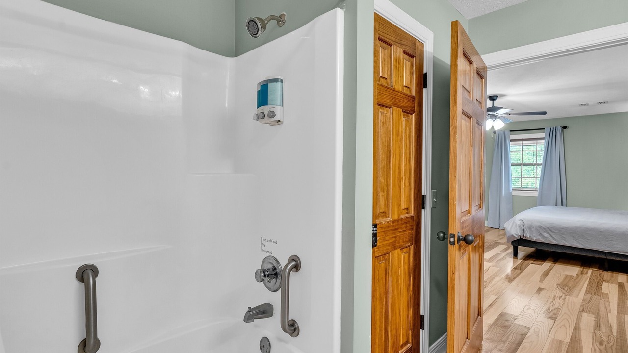 Photo of Bathroom in Pheba