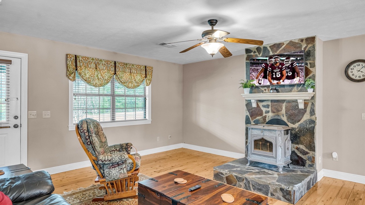 Photo of Livingroom in Pheba