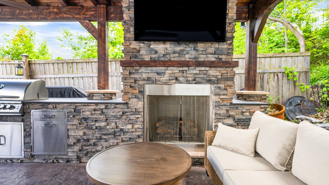 Photo of Livingroom in Seneca Falls