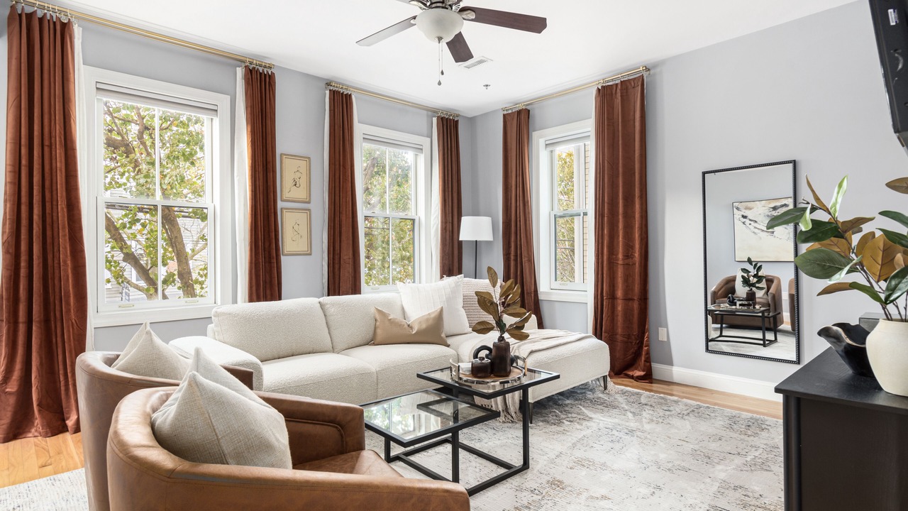 Photo of Livingroom in Fox Point