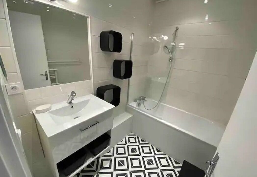 Photo of Bathroom in La Roche-Posay