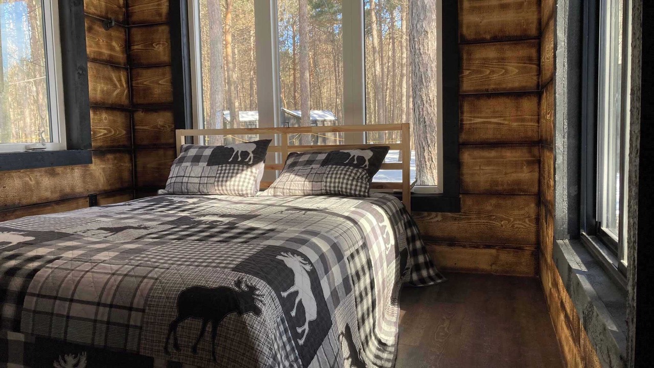 Photo of Bedroom in Lac-des-Plages