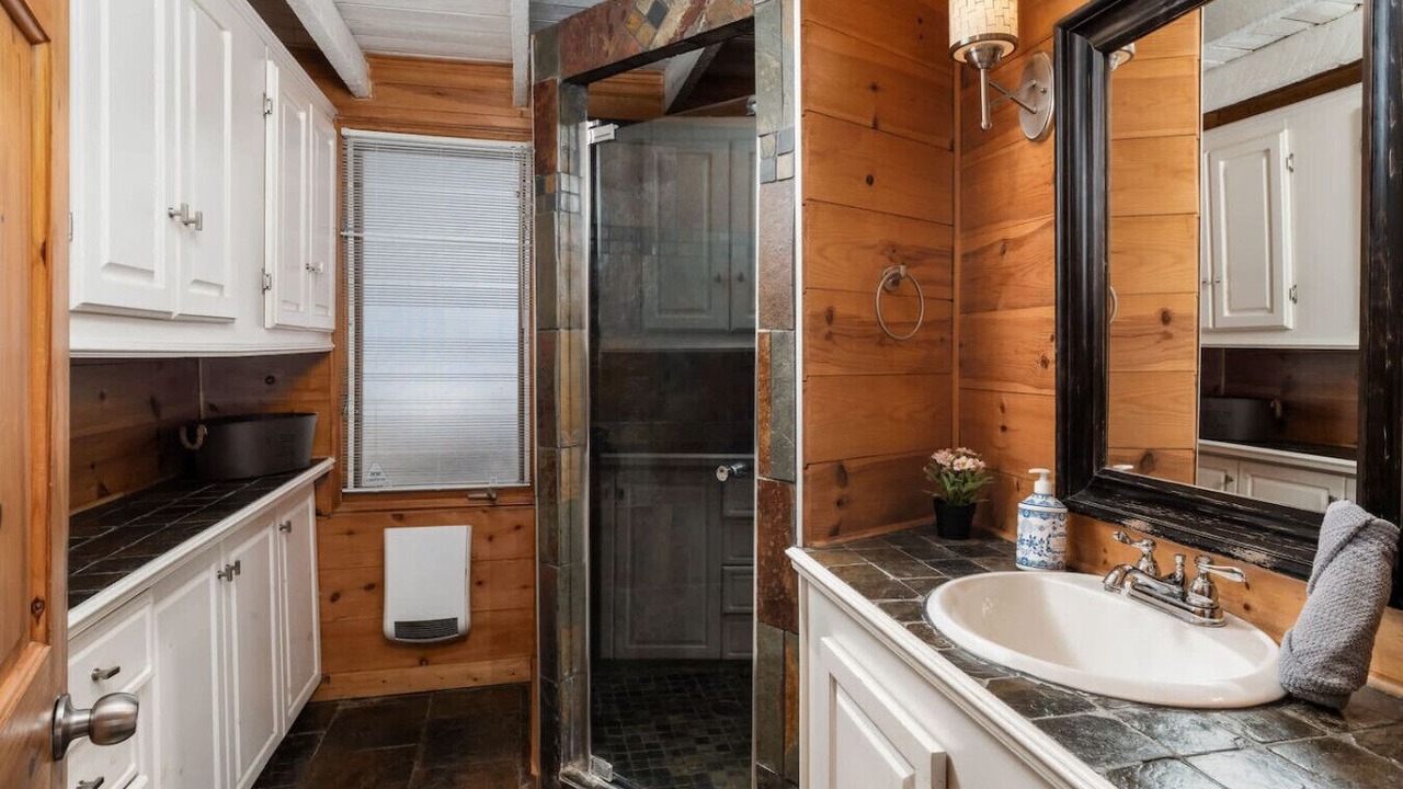 Photo of Bathroom in Saint-Calixte