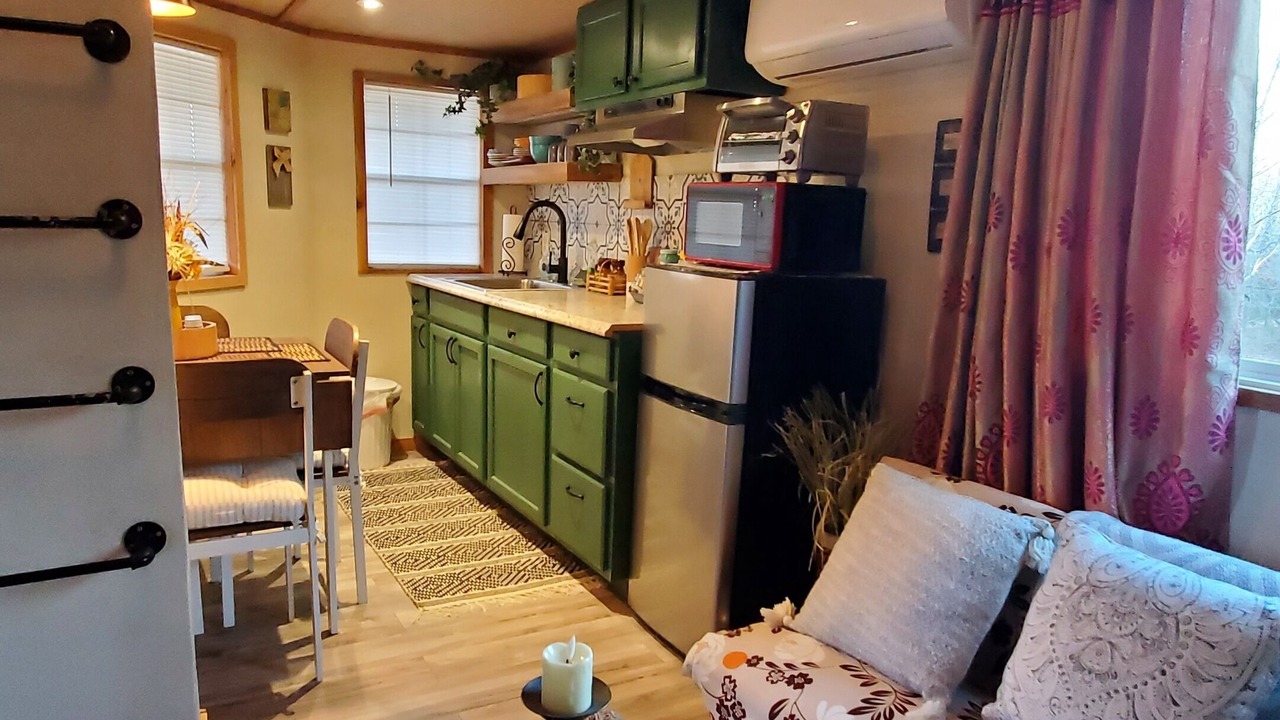 Photo of Livingroom in Mead
