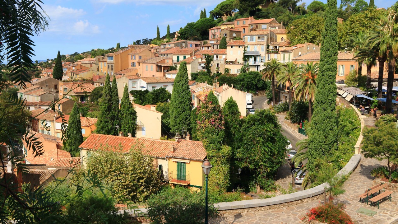 Photo of Others in La Faviere