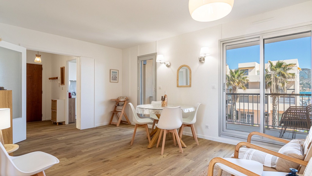 Photo of Bedroom in La Faviere