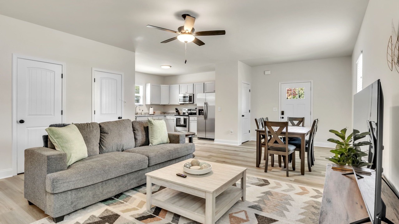 Photo of Livingroom in Greer