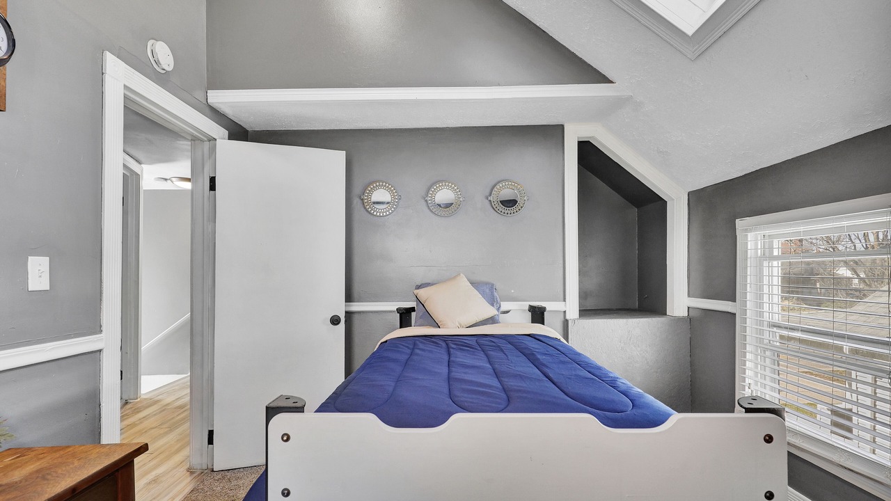 Photo of Bedroom in Downtown