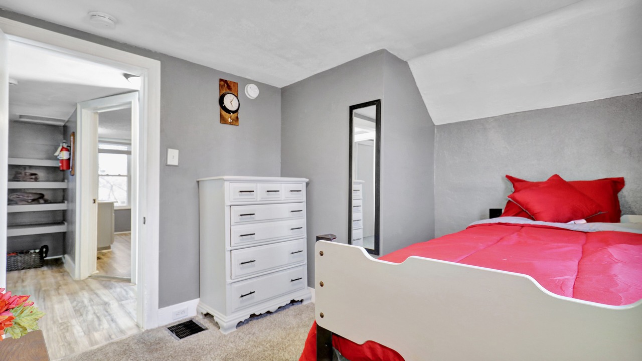 Photo of Bedroom in Downtown