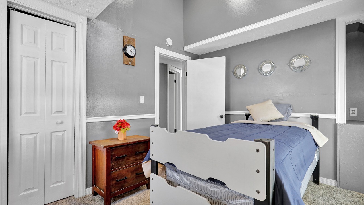 Photo of Bedroom in Downtown