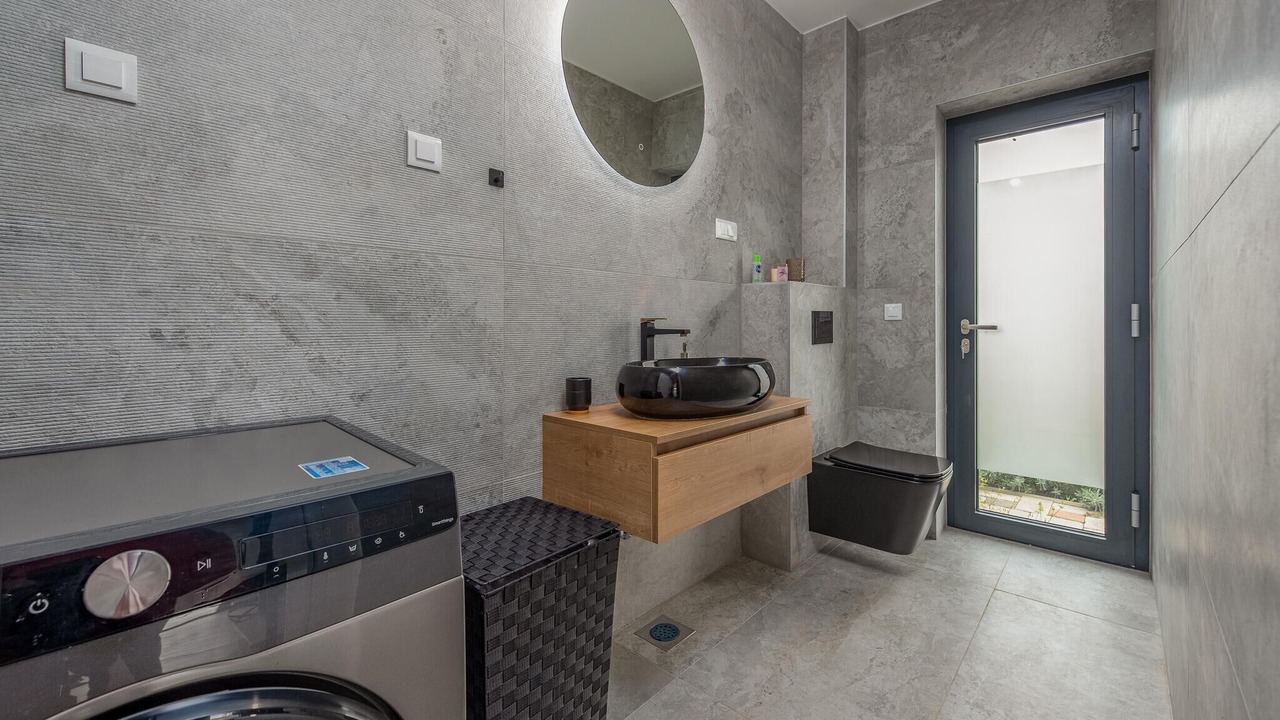 Photo of Bathroom in Kali