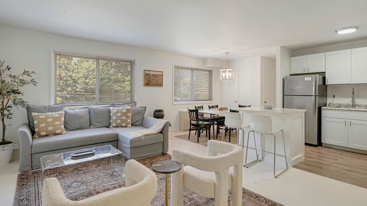 Photo of Livingroom in Aurora Highlands