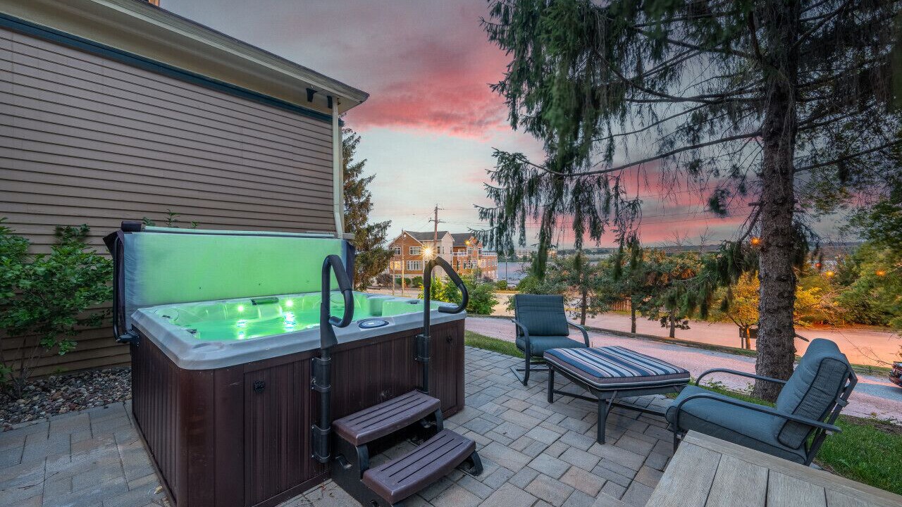 Photo of Outdoor in Davenport