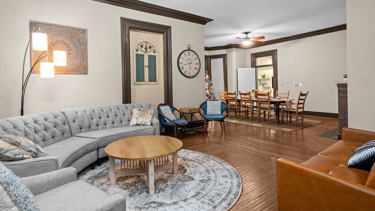 Photo of Livingroom in Davenport