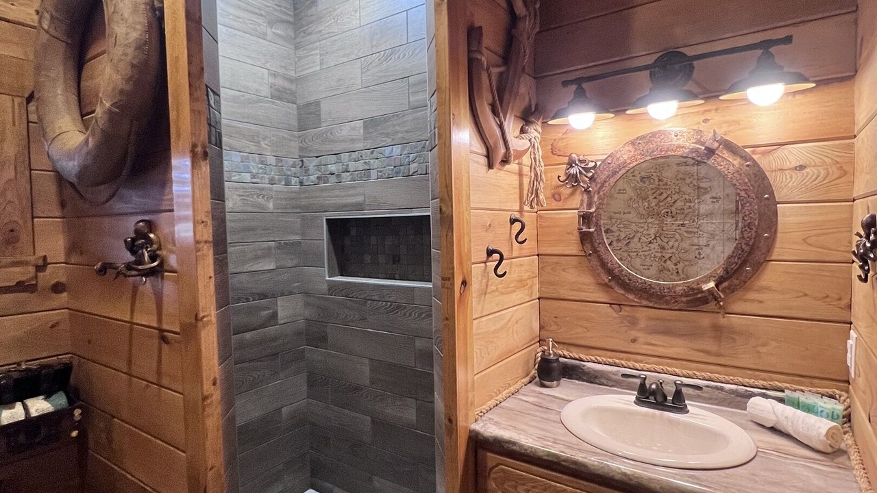 Photo of Bathroom in La Follette