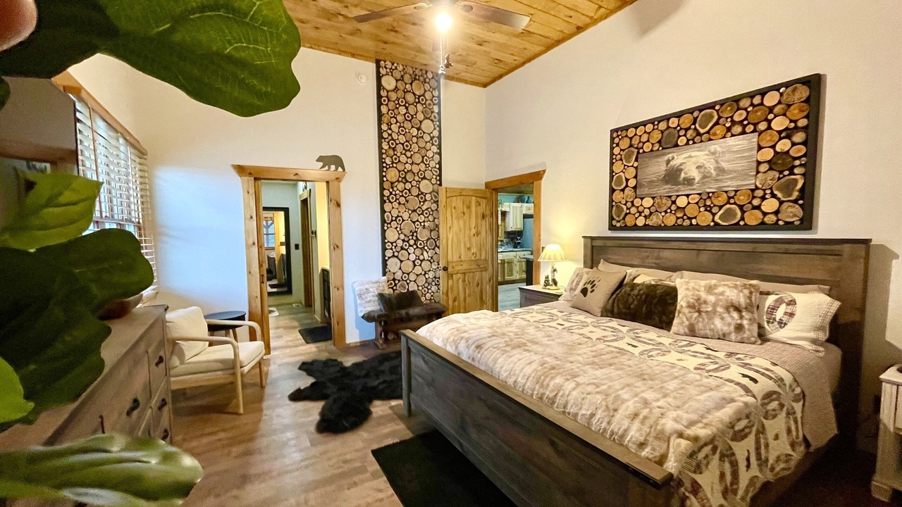 Photo of Bedroom in La Follette