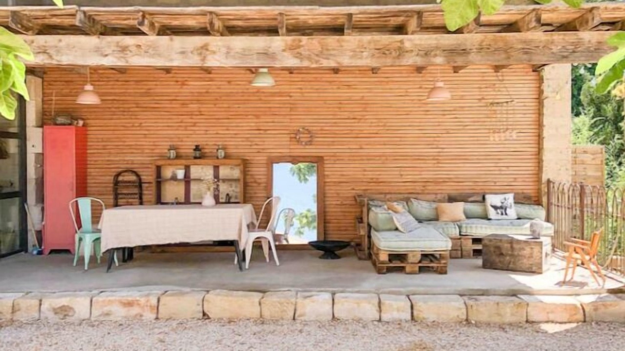 Photo of Outdoor in Jonquieres-Saint-Vincent