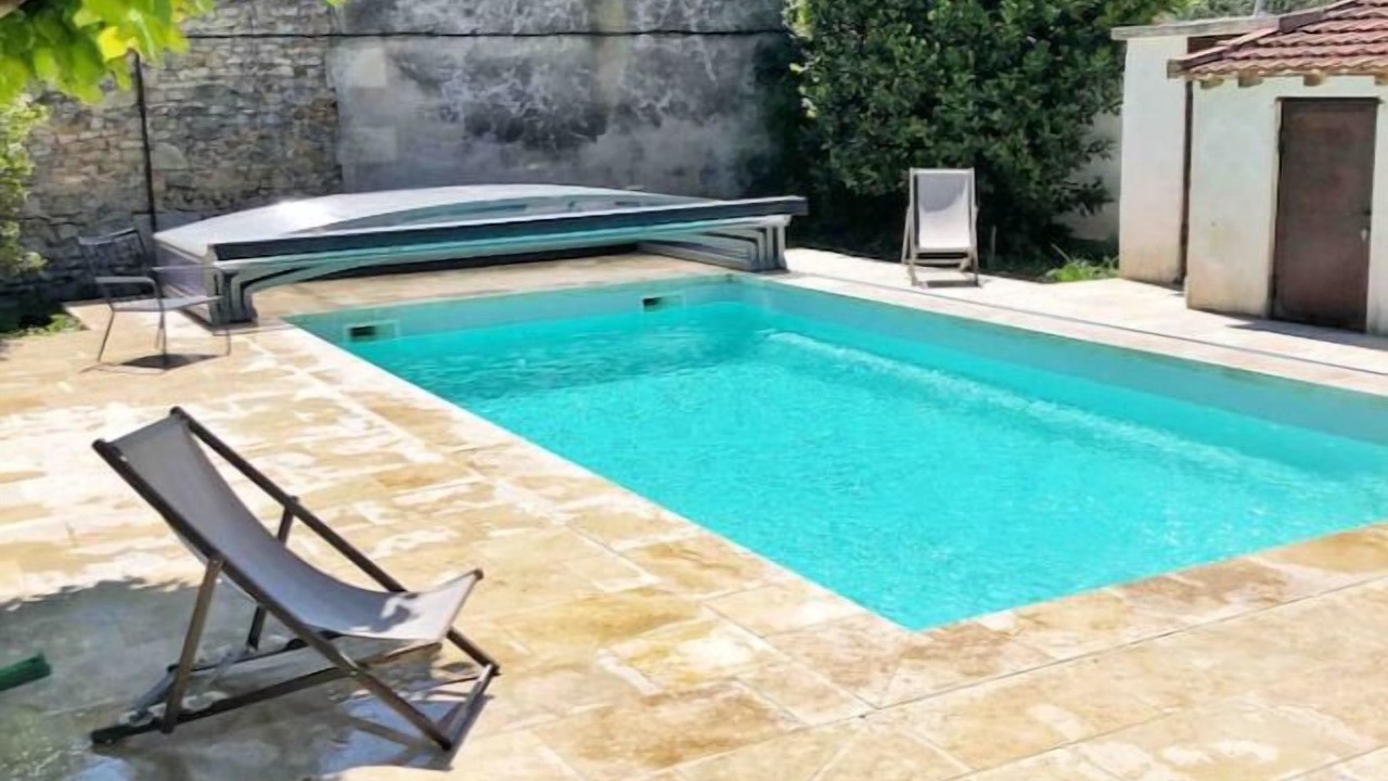 Photo of Outdoor in Jonquieres-Saint-Vincent