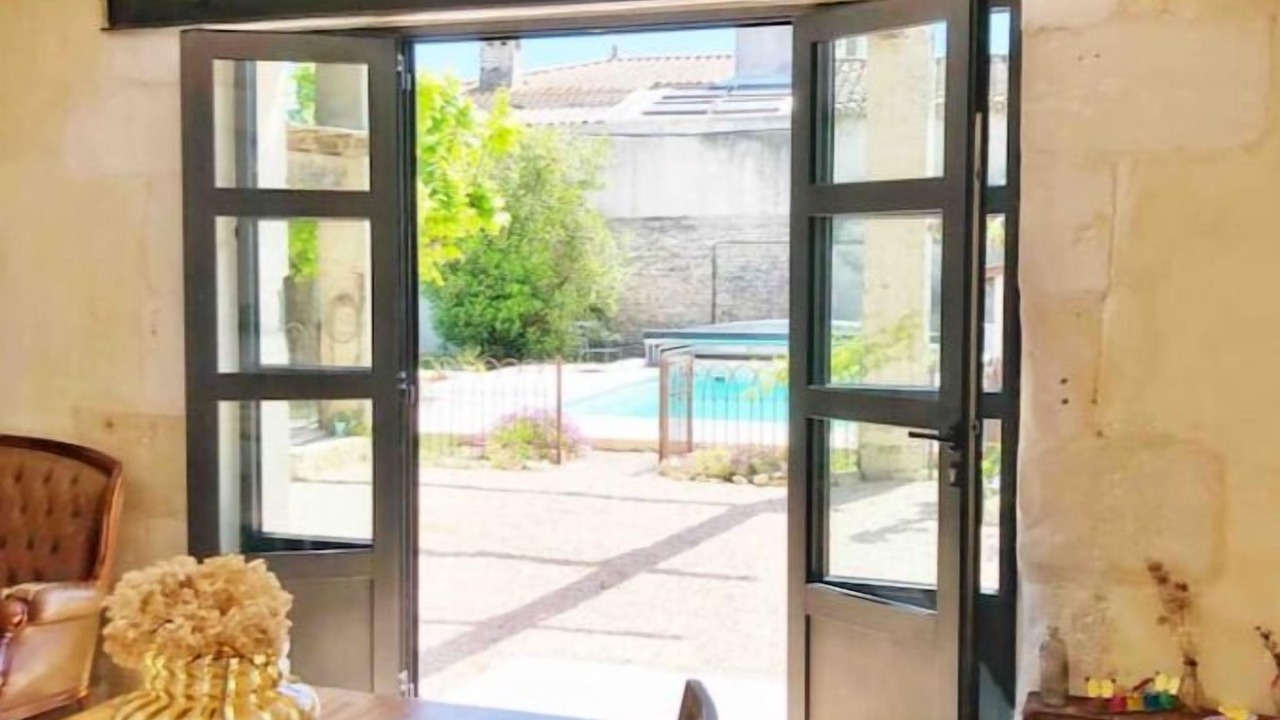 Photo of Others in Jonquieres-Saint-Vincent