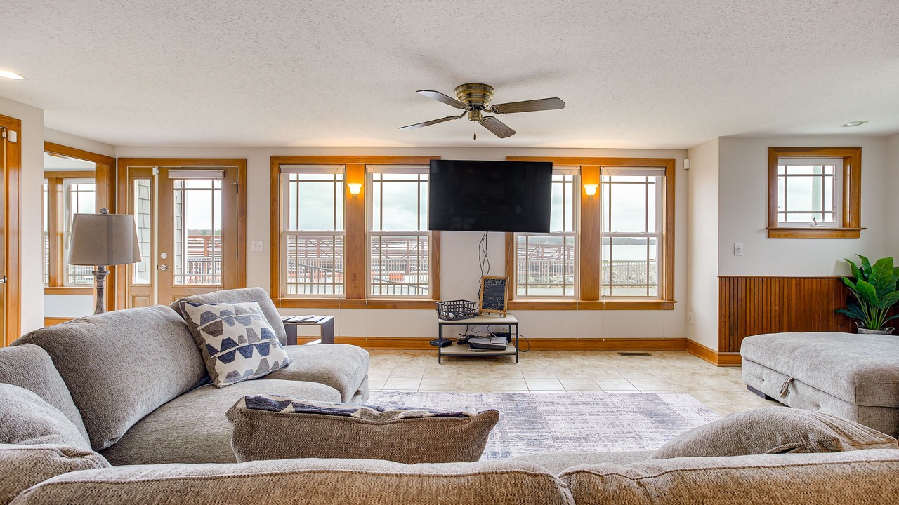 Photo of Livingroom in Buckeye Lake