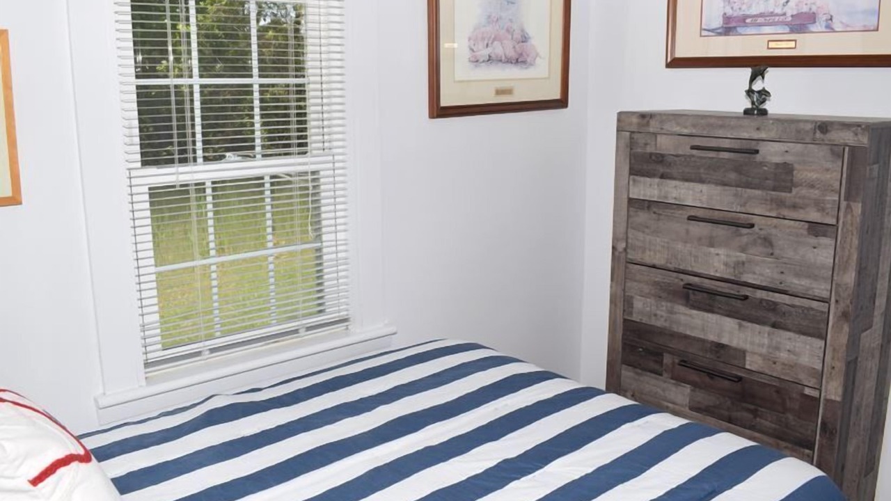 Photo of Bedroom in Deep Hole