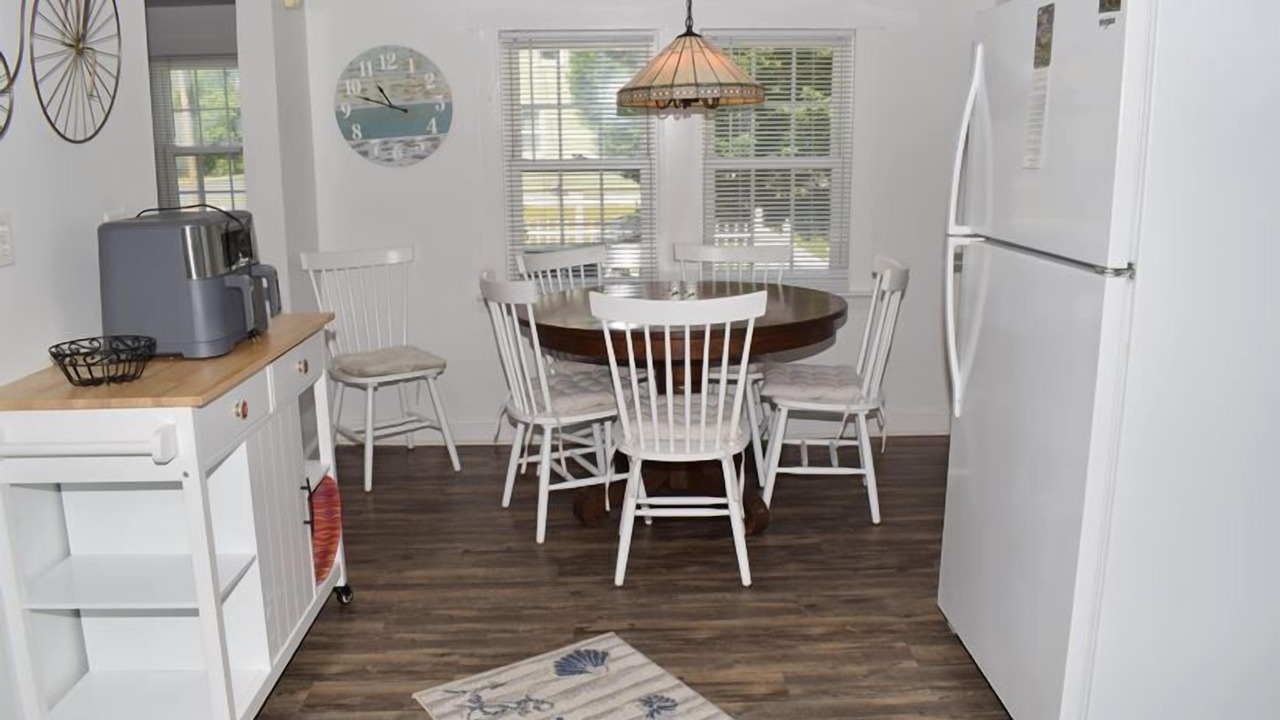 Photo of Others in Deep Hole