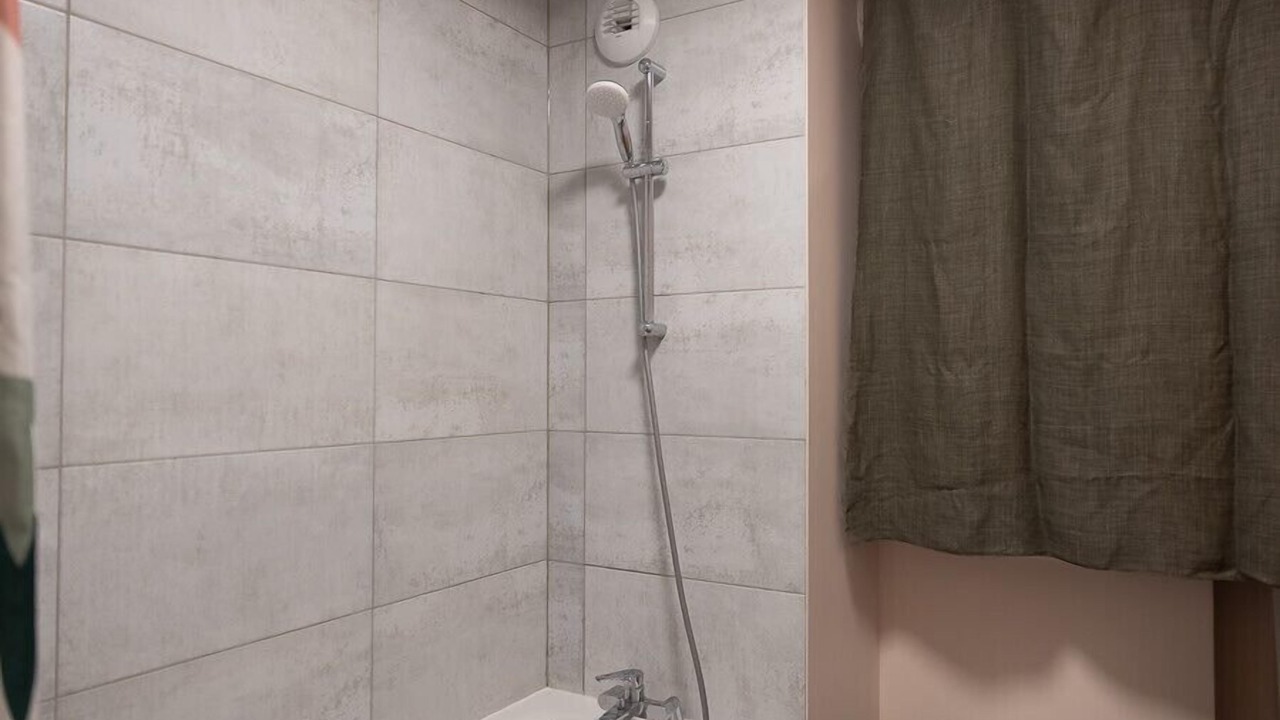 Photo of Bathroom in Saint-Ouen
