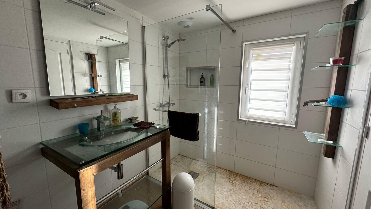 Photo of Bathroom in Touques