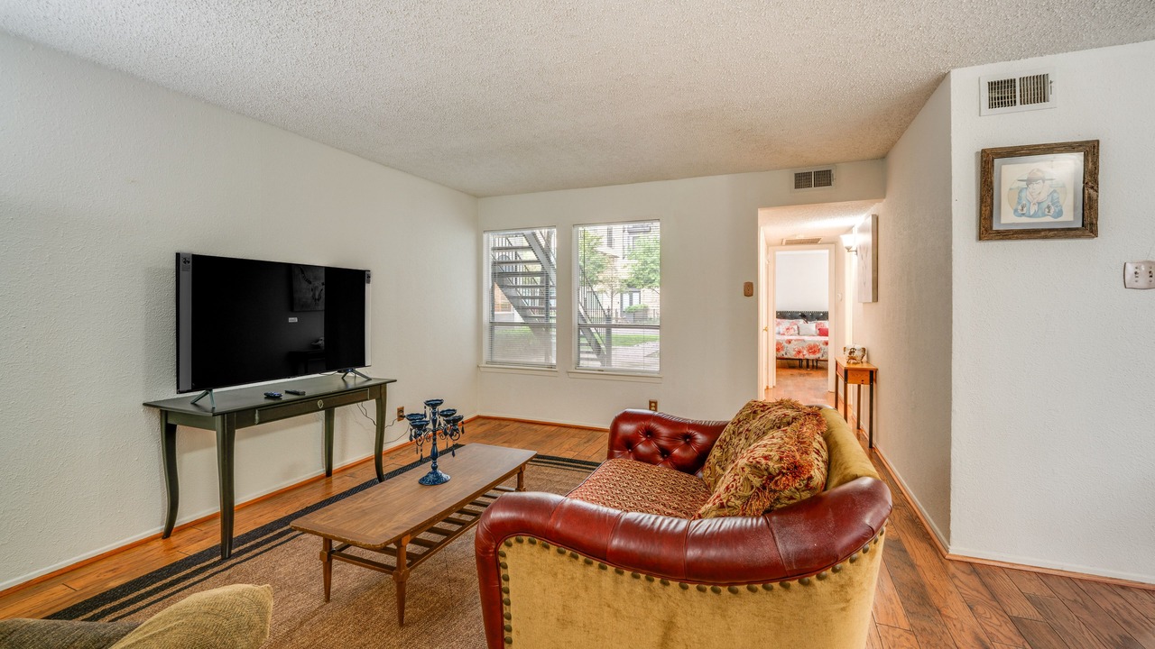 Photo of Livingroom in Knox - Henderson