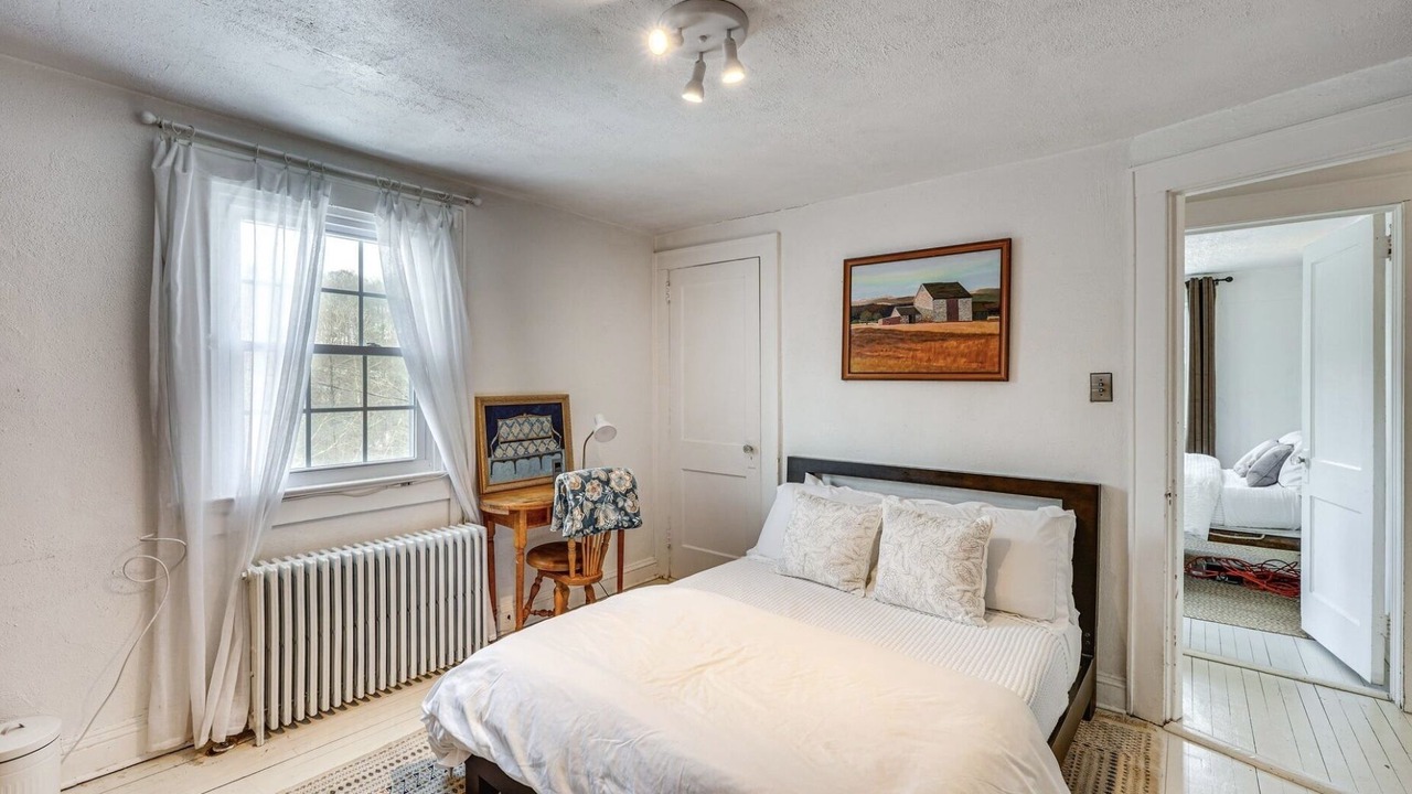 Photo of Bedroom in Garrison