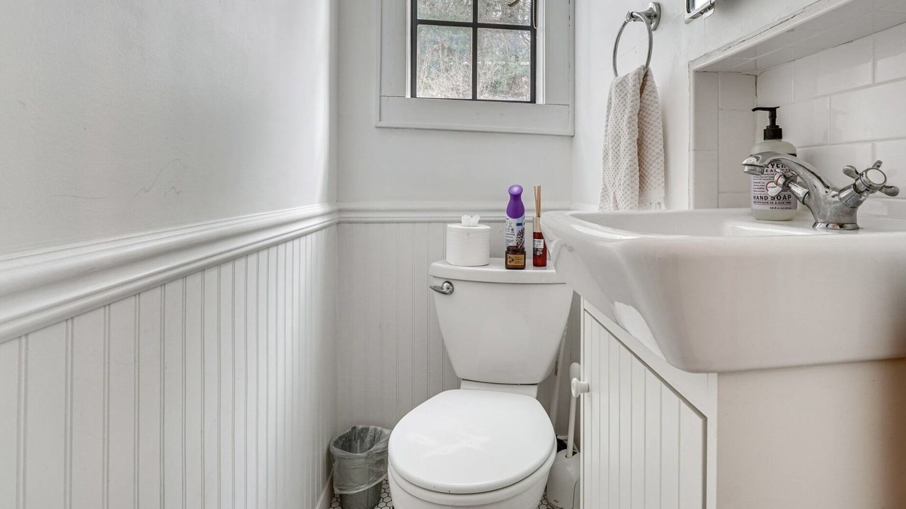 Photo of Bathroom in Garrison