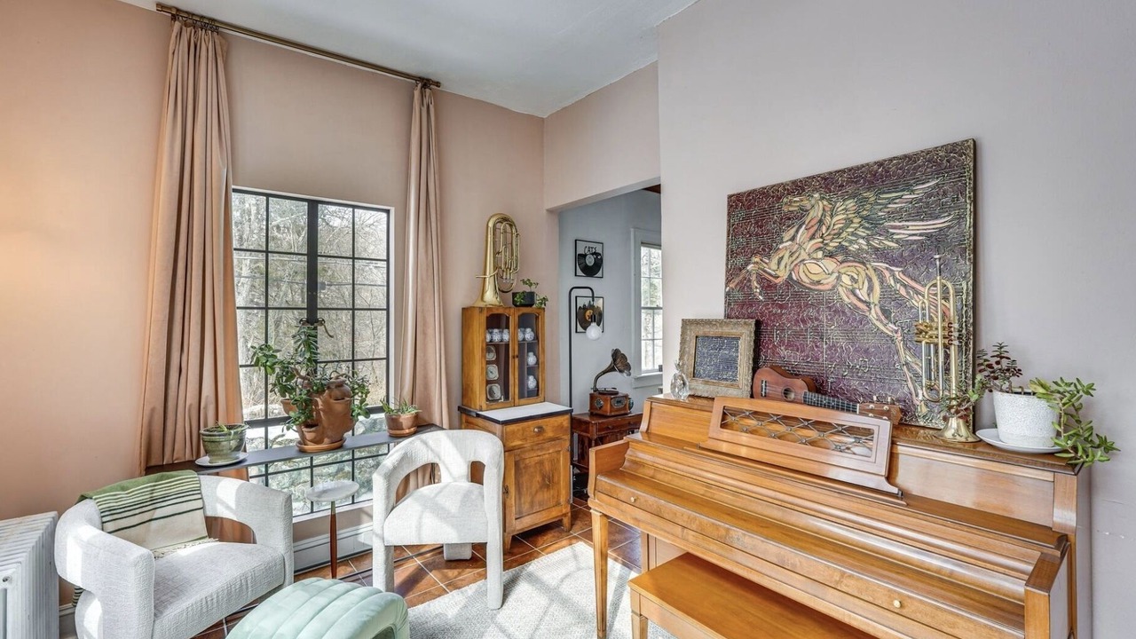 Photo of Others in Garrison