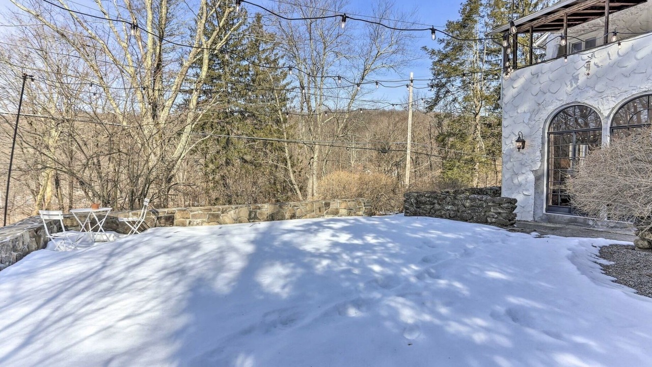 Photo of Patio Balcony in Garrison