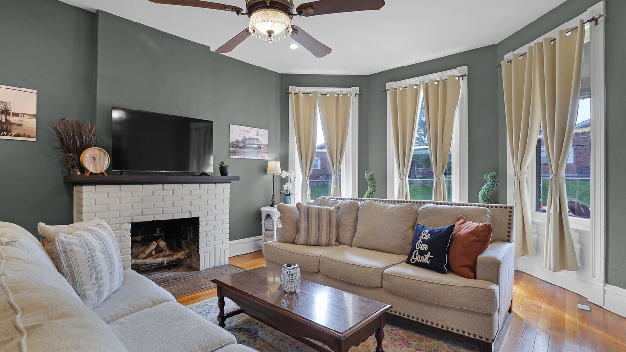 Photo of Livingroom in Washington