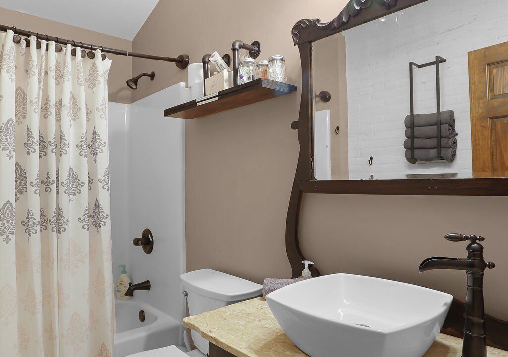 Photo of Bathroom in Washington