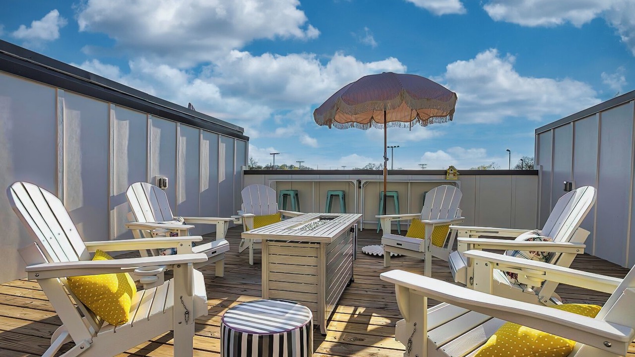 Photo of Patio Balcony in Hadley - Washington