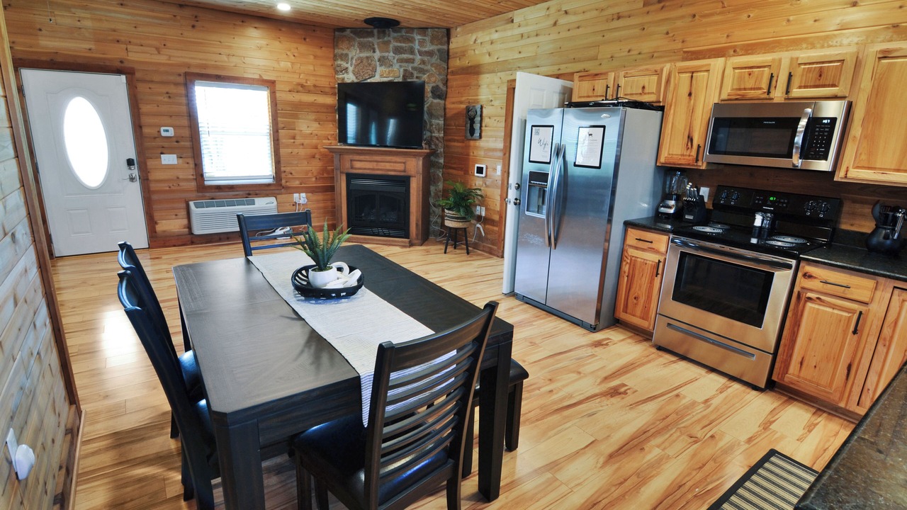 Photo of Kitchen in Cave City