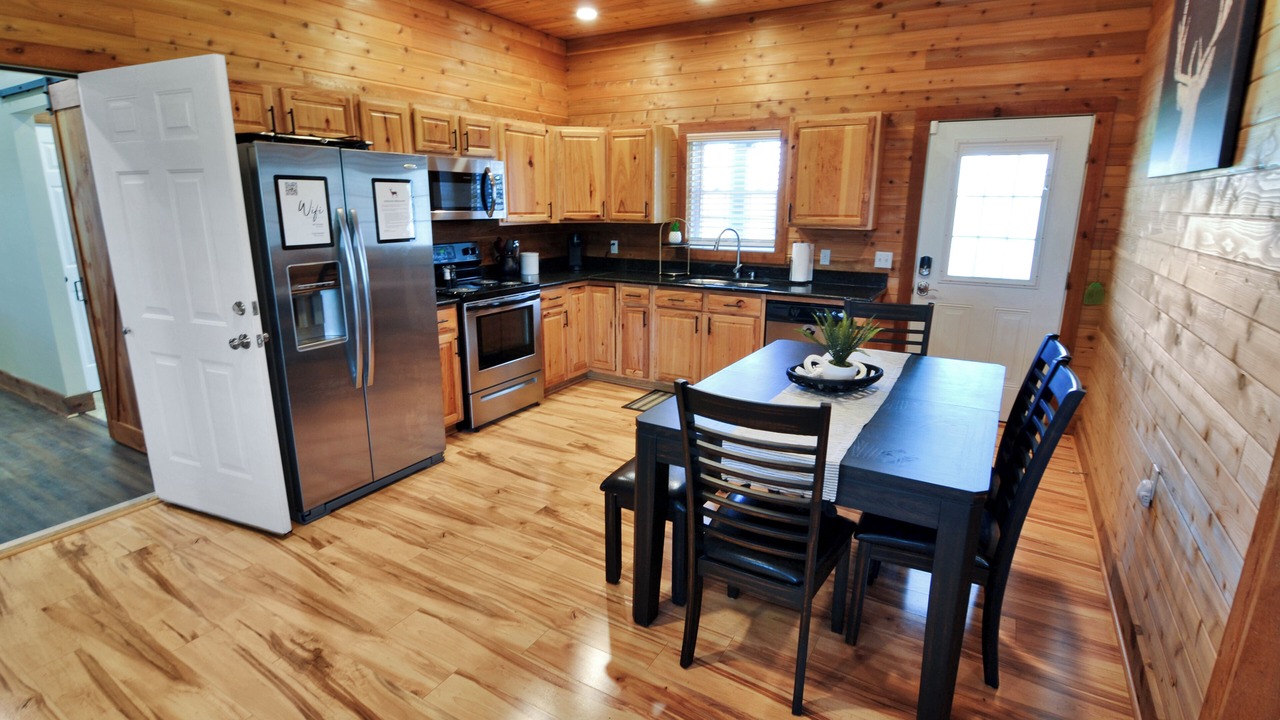 Photo of Kitchen in Cave City