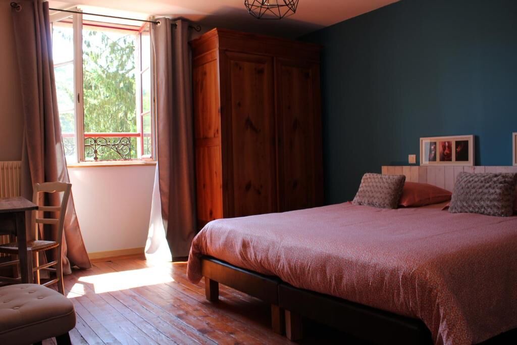 Photo of Bedroom in Mortagne-sur-Sevre