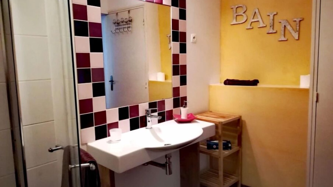 Photo of Bathroom in Mortagne-sur-Sevre