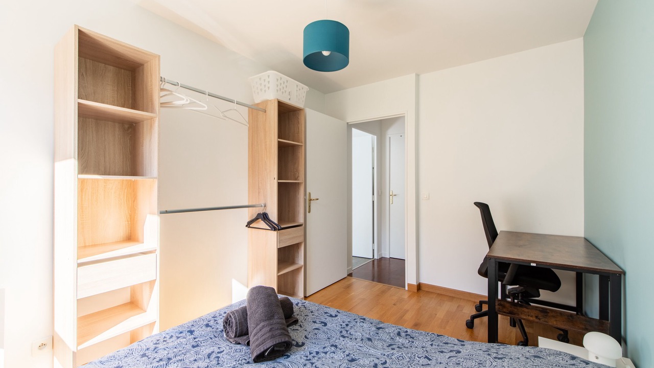 Photo of Bedroom in Le Kremlin-Bicetre