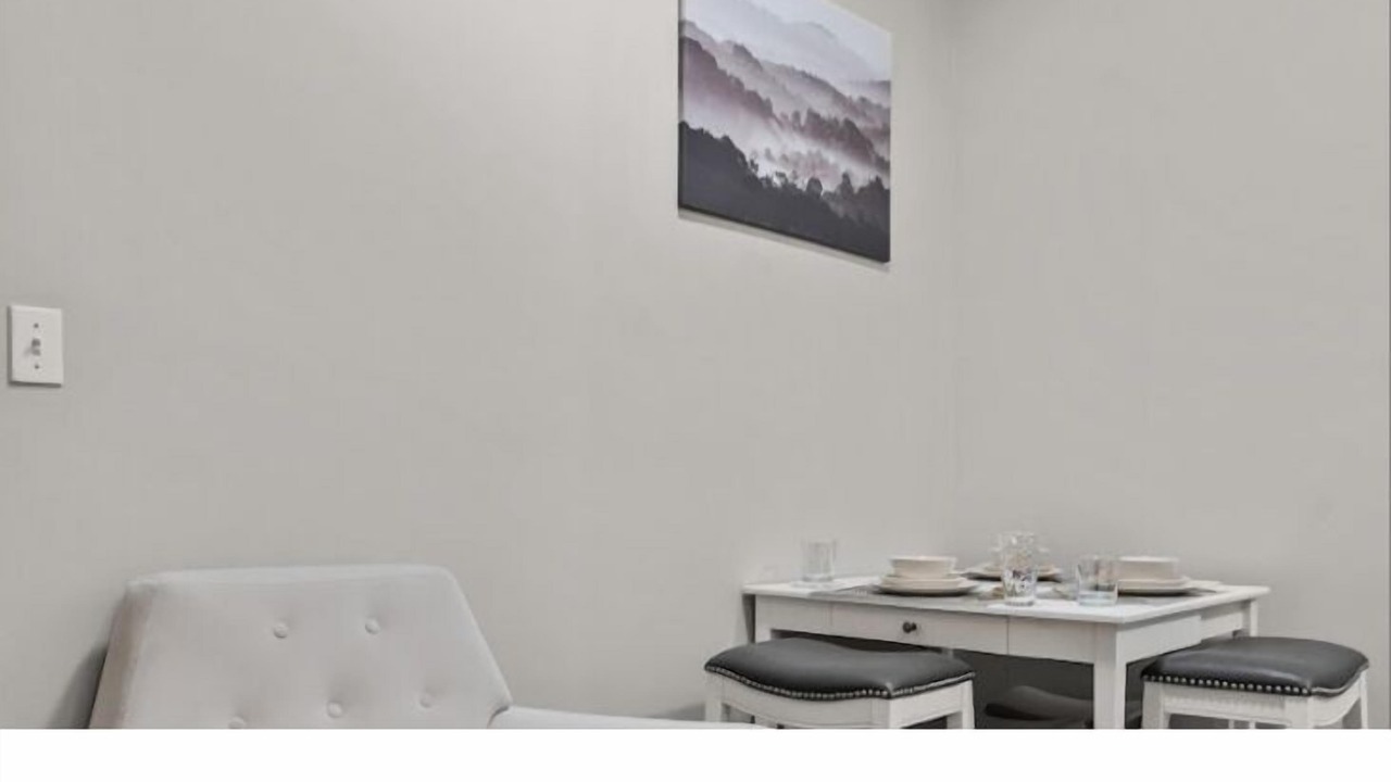 Photo of Others in The Hill