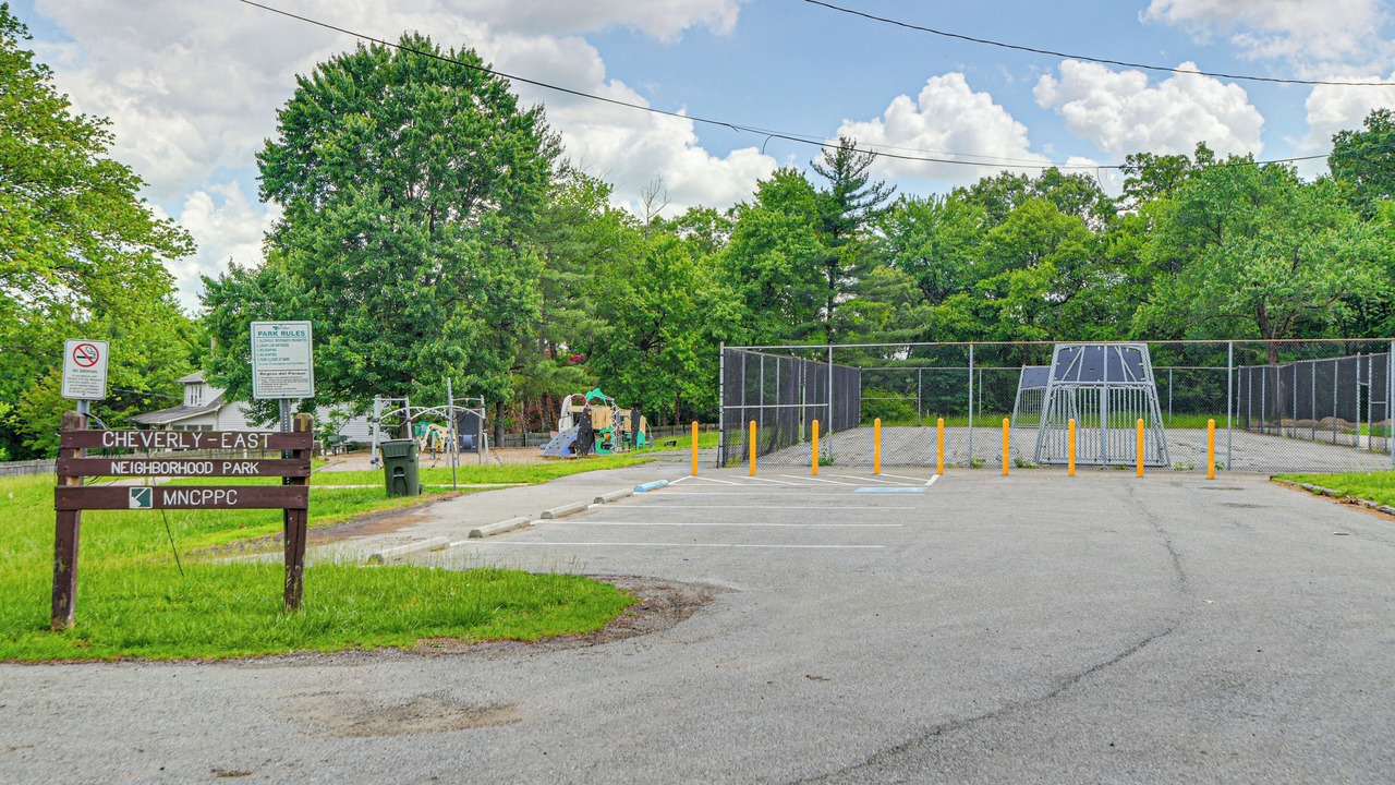 Photo of Others in Cheverly