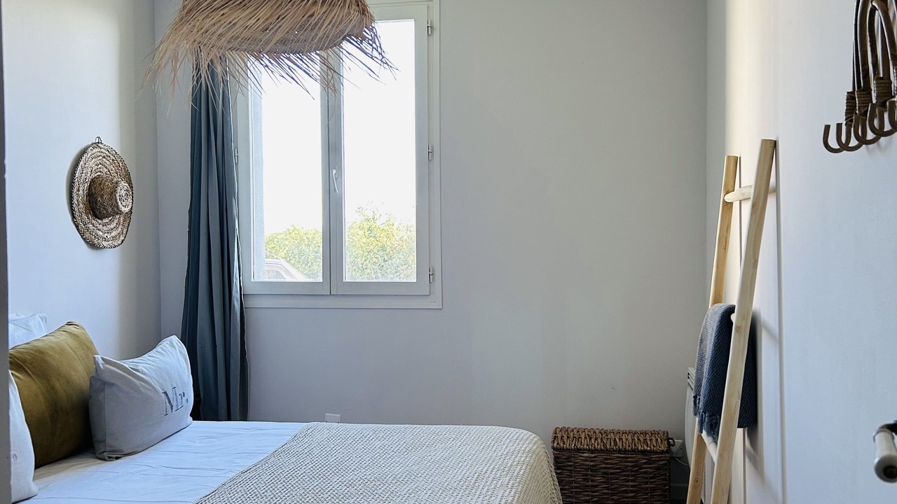 Photo of Bedroom in Bastia