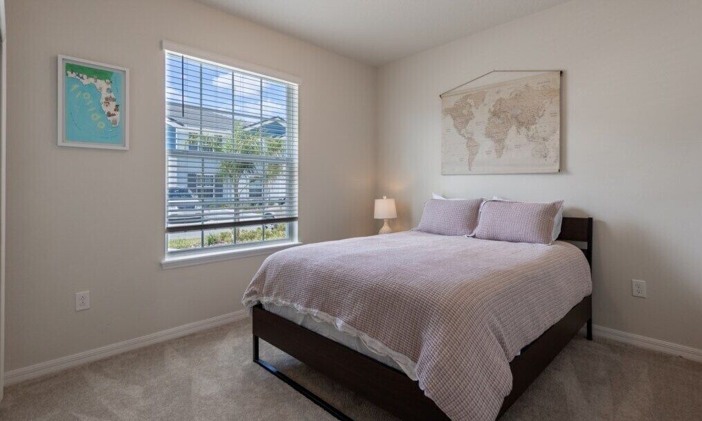 Photo of Others in Loughman