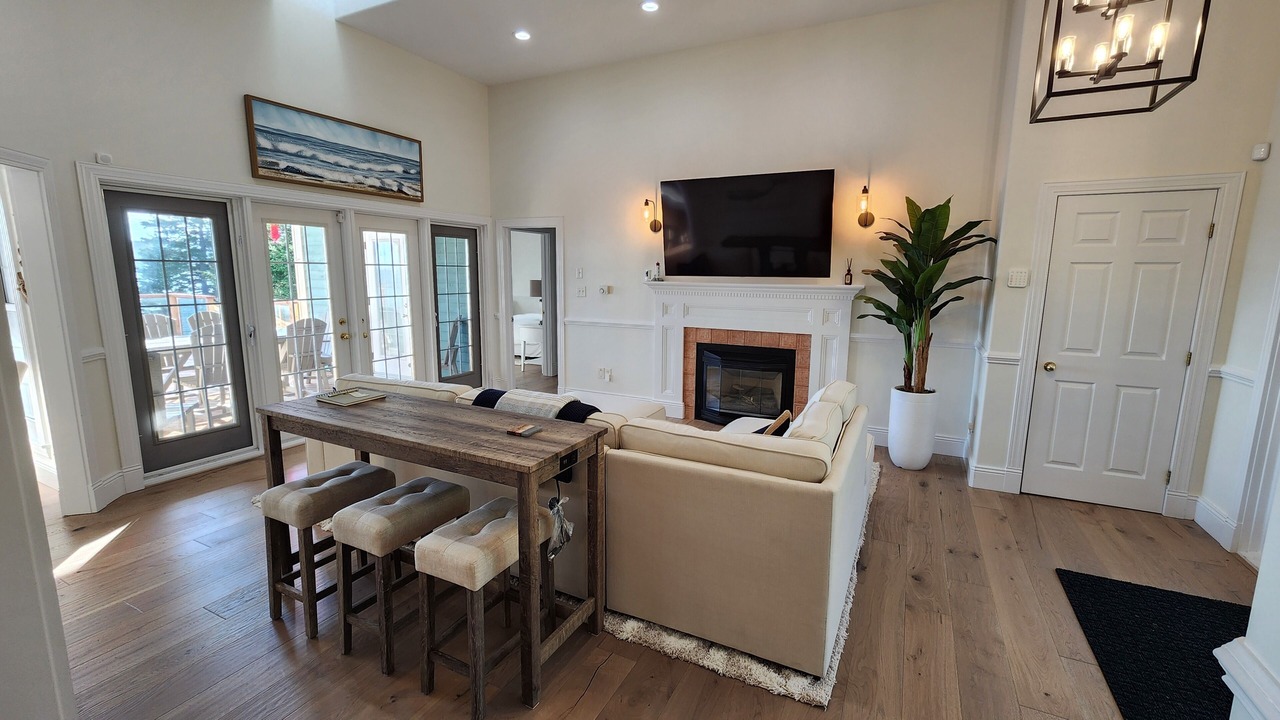 Photo of Livingroom in Prospect Bay