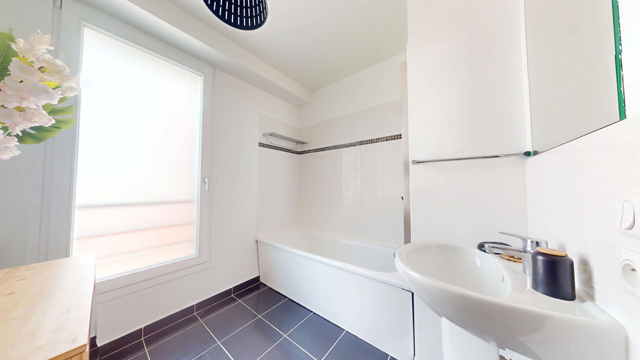 Photo of Bathroom in L'Ile-Saint-Denis