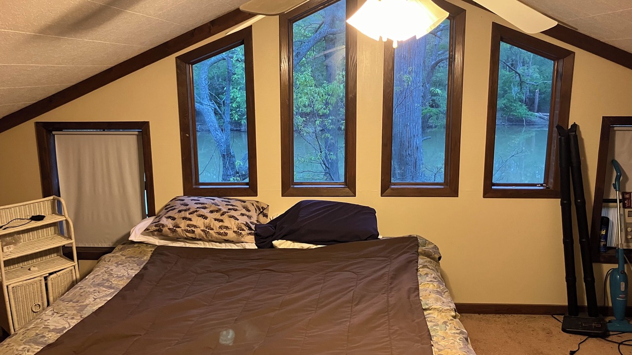 Photo of Bedroom in Holly Grove