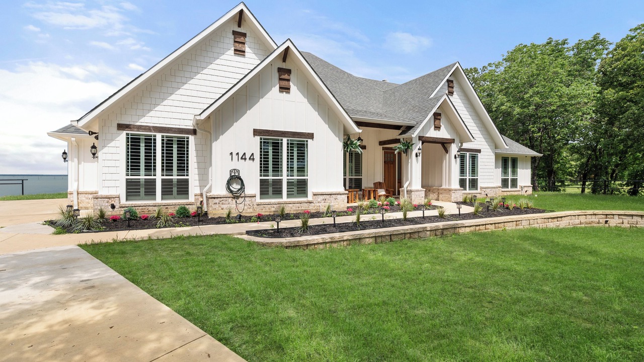 Photo of Outdoor in Streetman